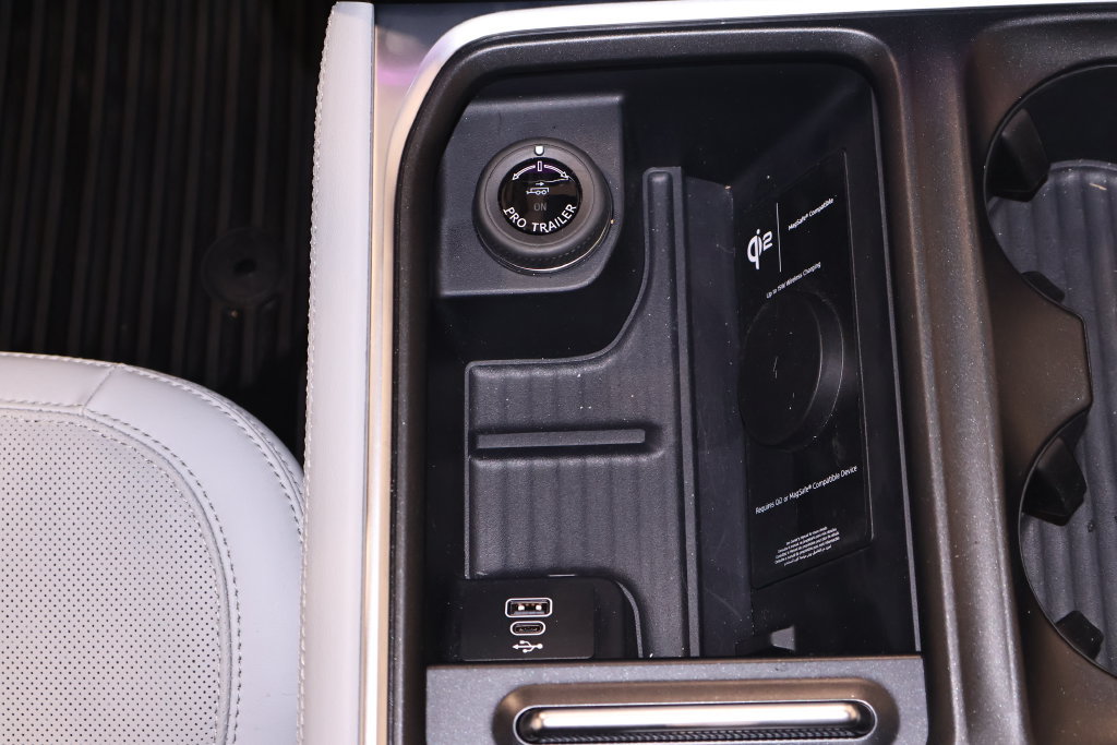 Certified 2027 Ford Expedition Platinum AWD/4WD image 39