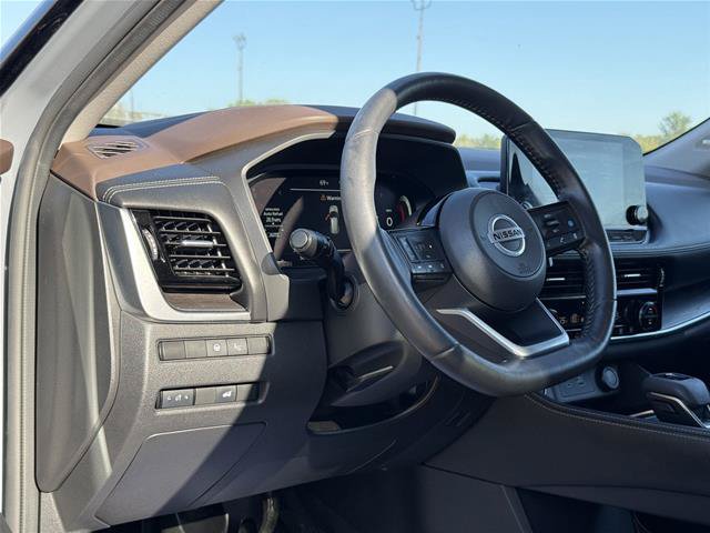 Used 2021 Nissan Rogue Platinum AWD/4WD image 10