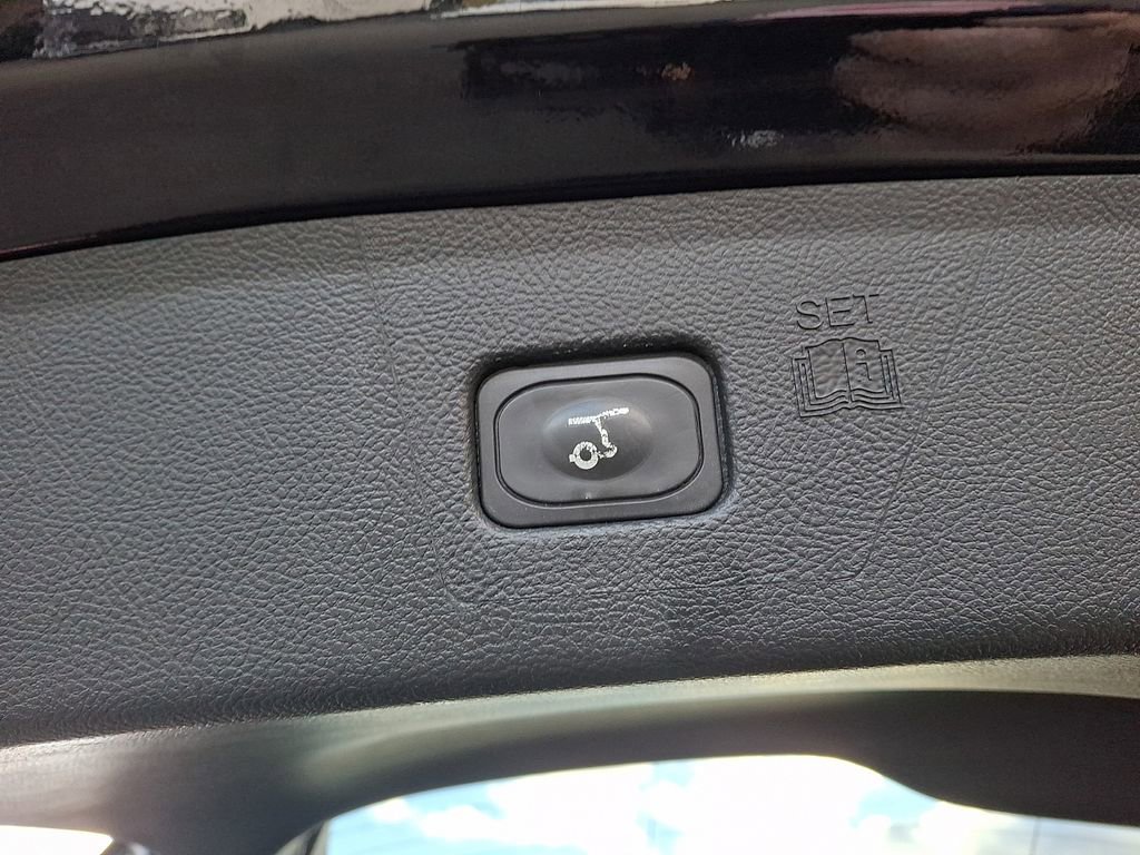 Certified 2021 Ford Edge SEL w/ Convenience Package image 30