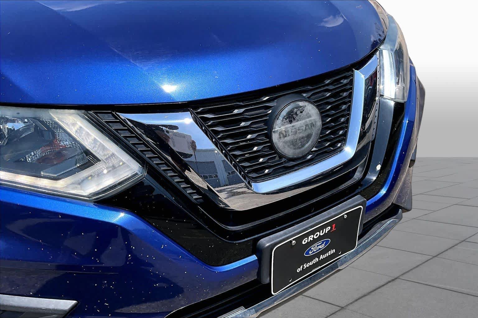 Used 2020 Nissan Rogue SV AWD/4WD image 30