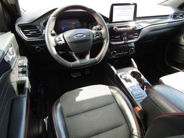 Certified 2023 Ford Escape ST-Line AWD/4WD image 2