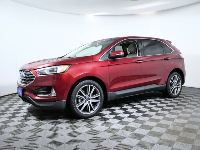 Certified 2019 Ford Edge Titanium FWD image 2