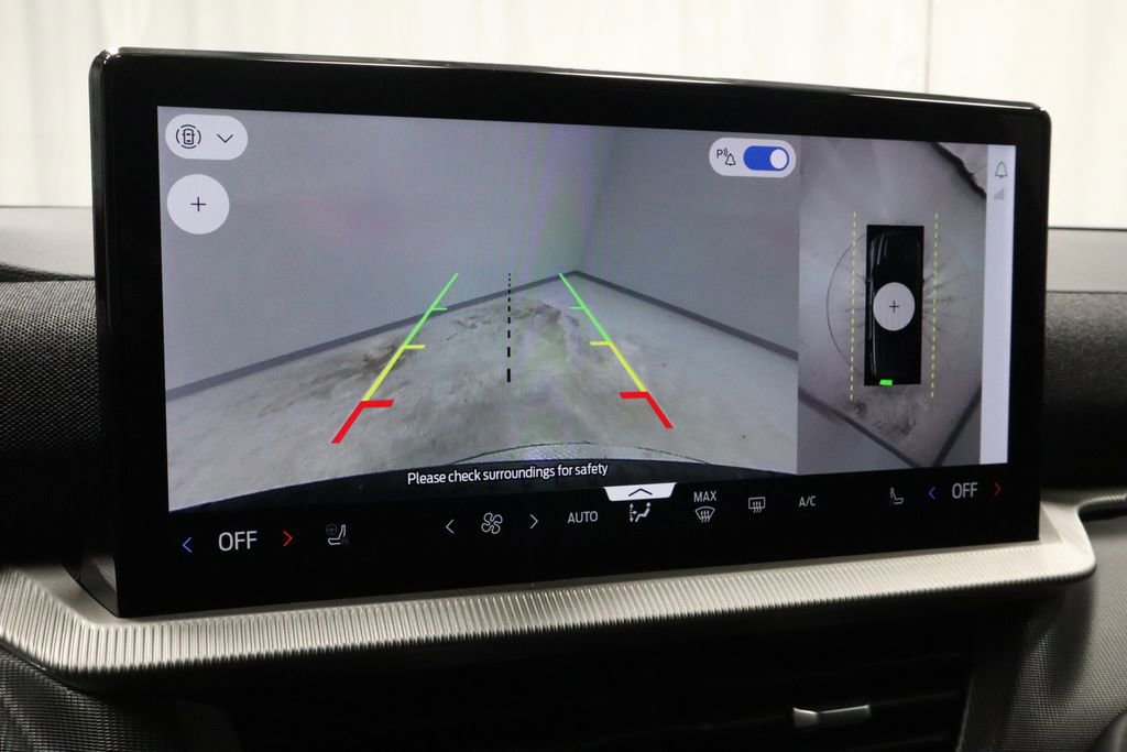 Certified 2025 Ford Explorer ST-Line w/ ST-Line Street Pack image 10