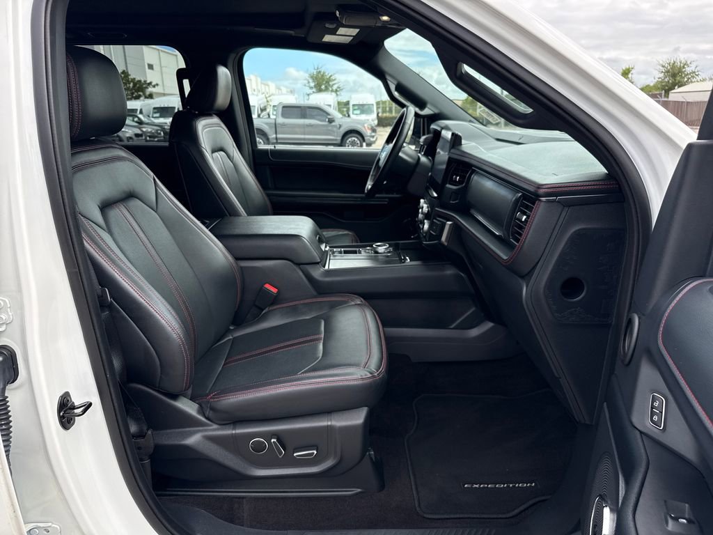 Certified 2023 Ford Expedition Limited image 30