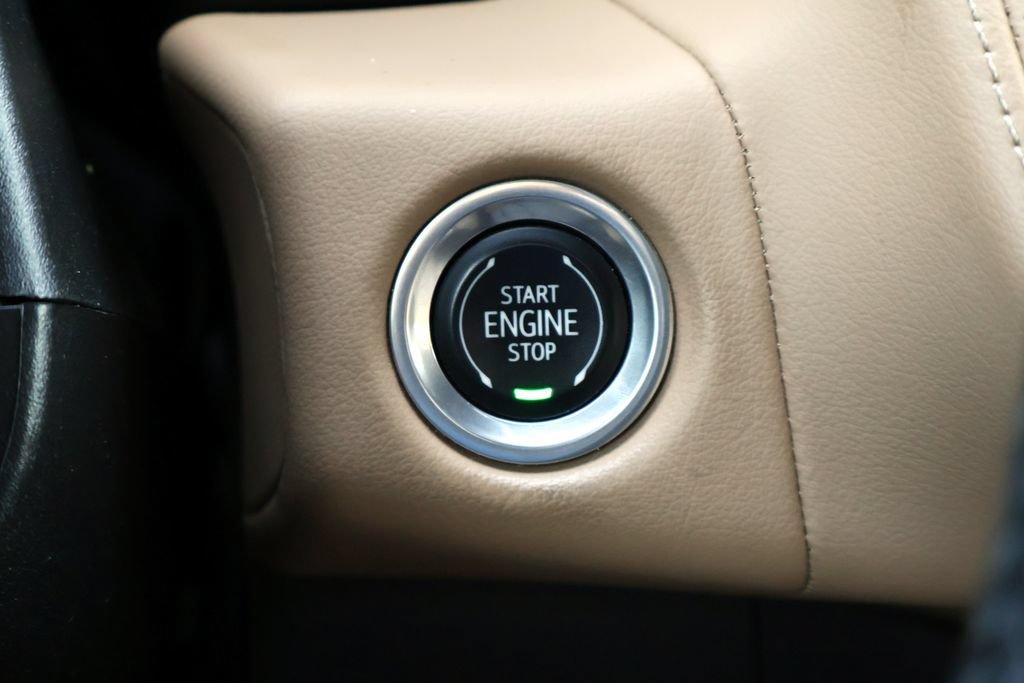 Used 2023 Chevrolet Tahoe Premier RWD image 11