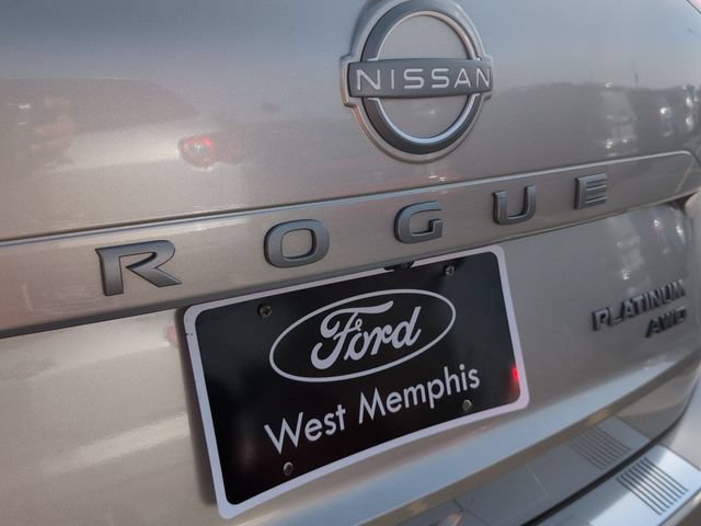 Used 2026 Nissan Rogue Platinum w/ Platinum Premium Package AWD/4WD image 9