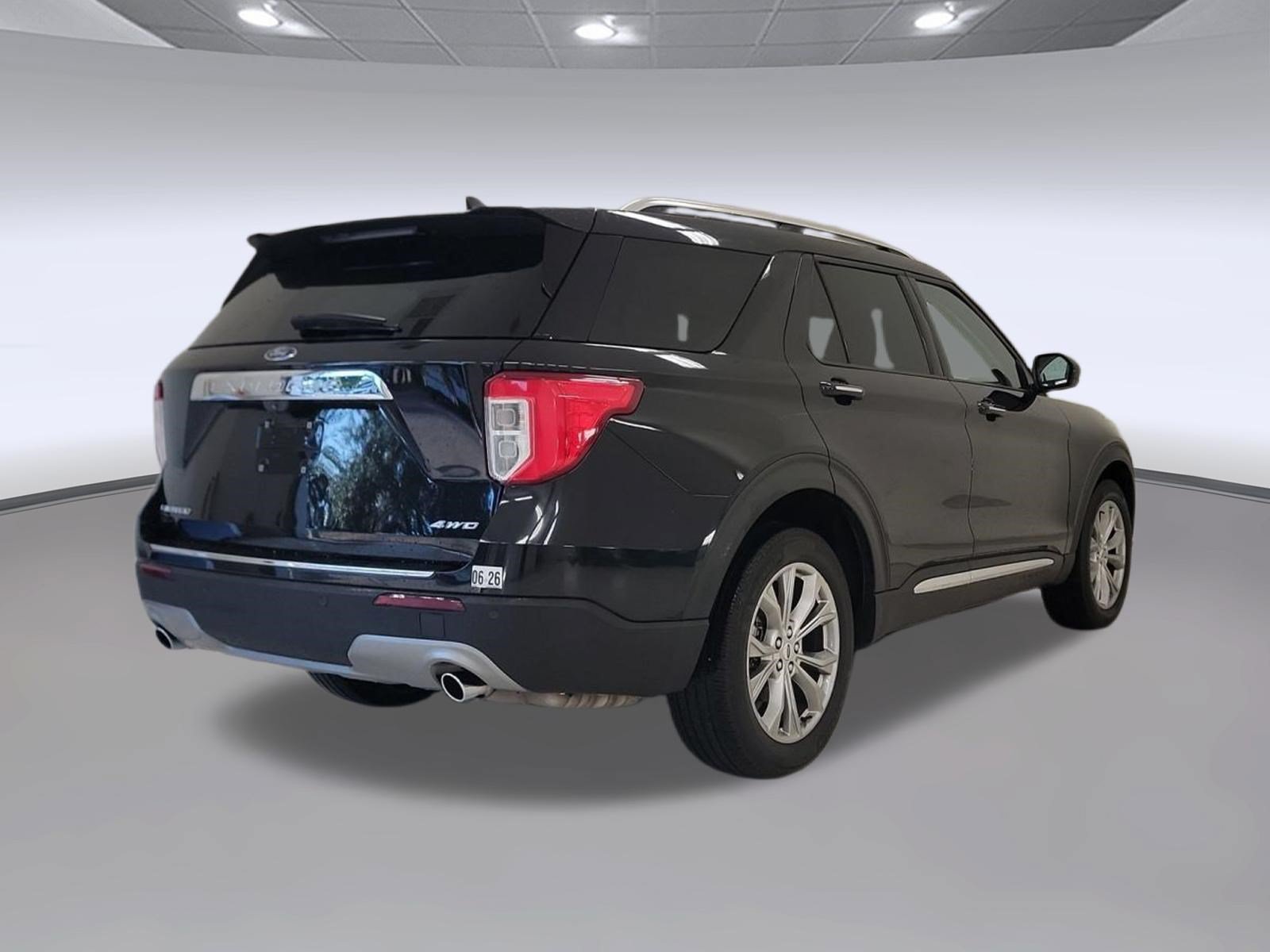 Certified 2024 Ford Explorer Limited AWD/4WD image 7