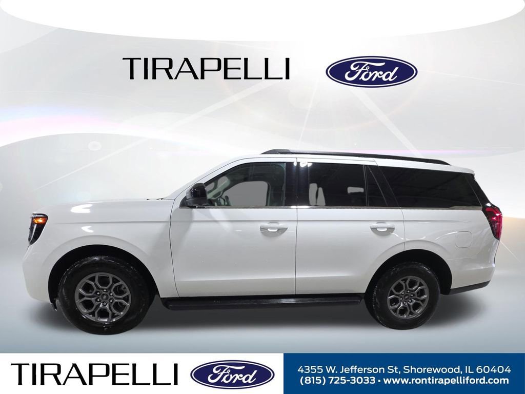 Certified 2025 Ford Expedition Active AWD/4WD image 4