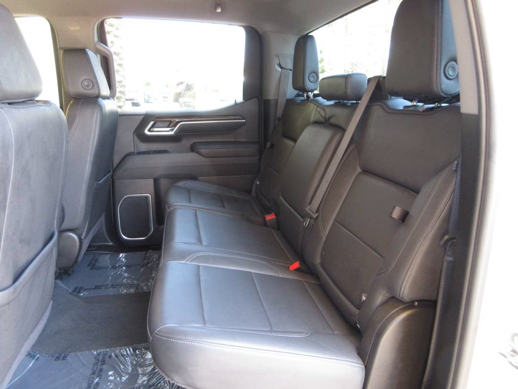 Used 2025 GMC Sierra 1500 SLT RWD image 24