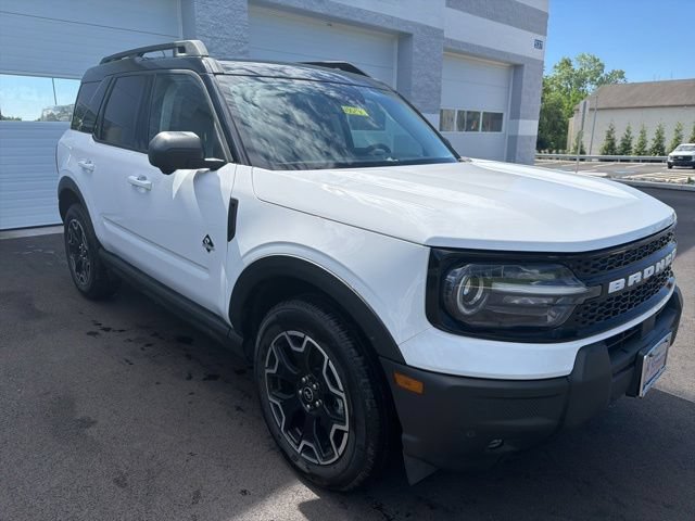 Certified 2025 Ford Bronco Sport Outer Banks w/ Outer Banks Tech Package+ AWD/4WD image 8