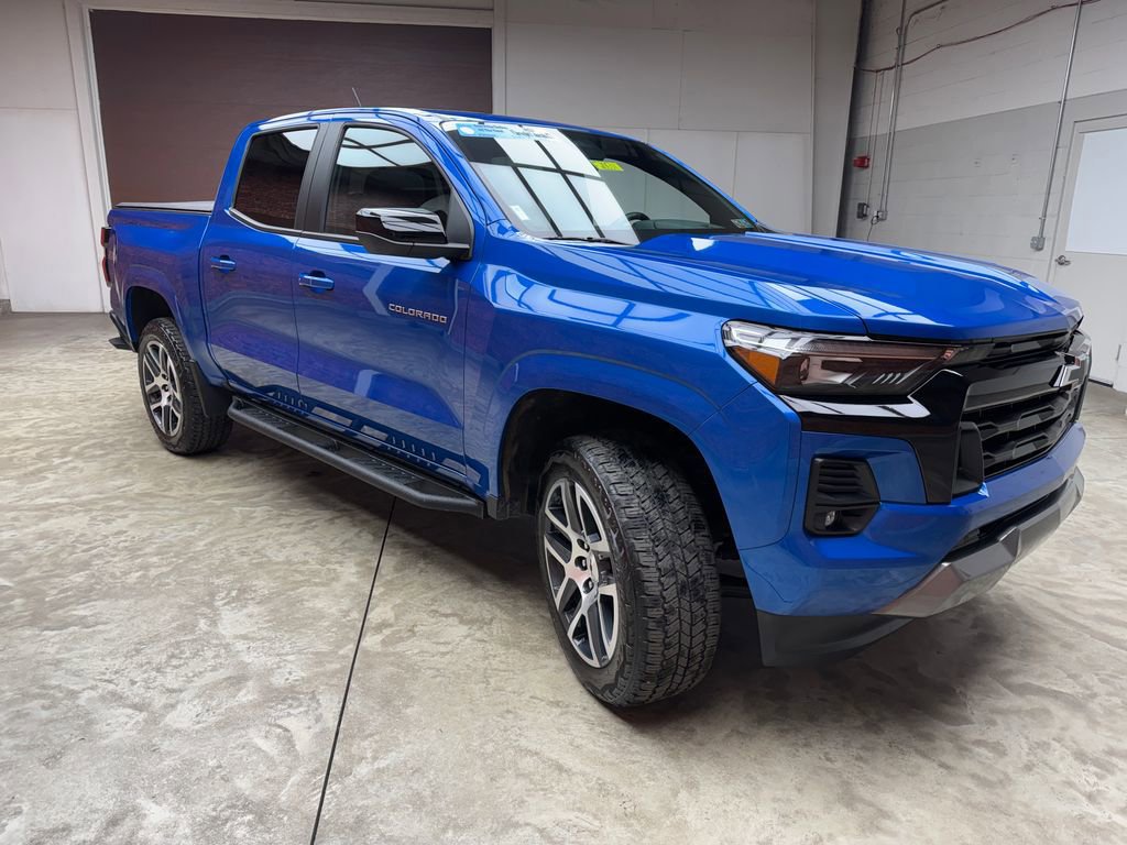 Used 2024 Chevrolet Colorado Z71 w/ Z71 Convenience Package 2 image 5