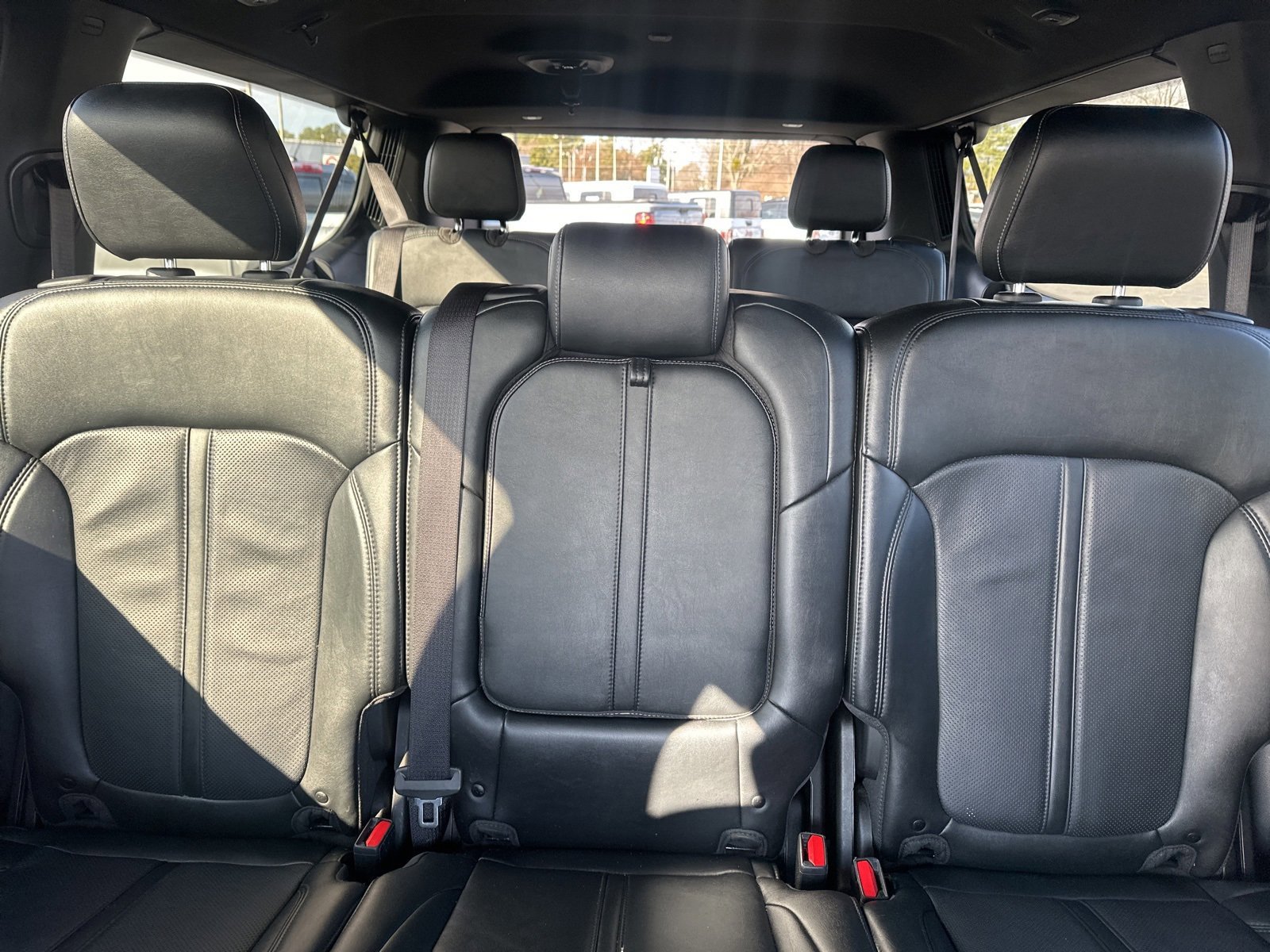 Used 2024 Jeep Wagoneer L Series III w/ Flexible Seating Group image 27