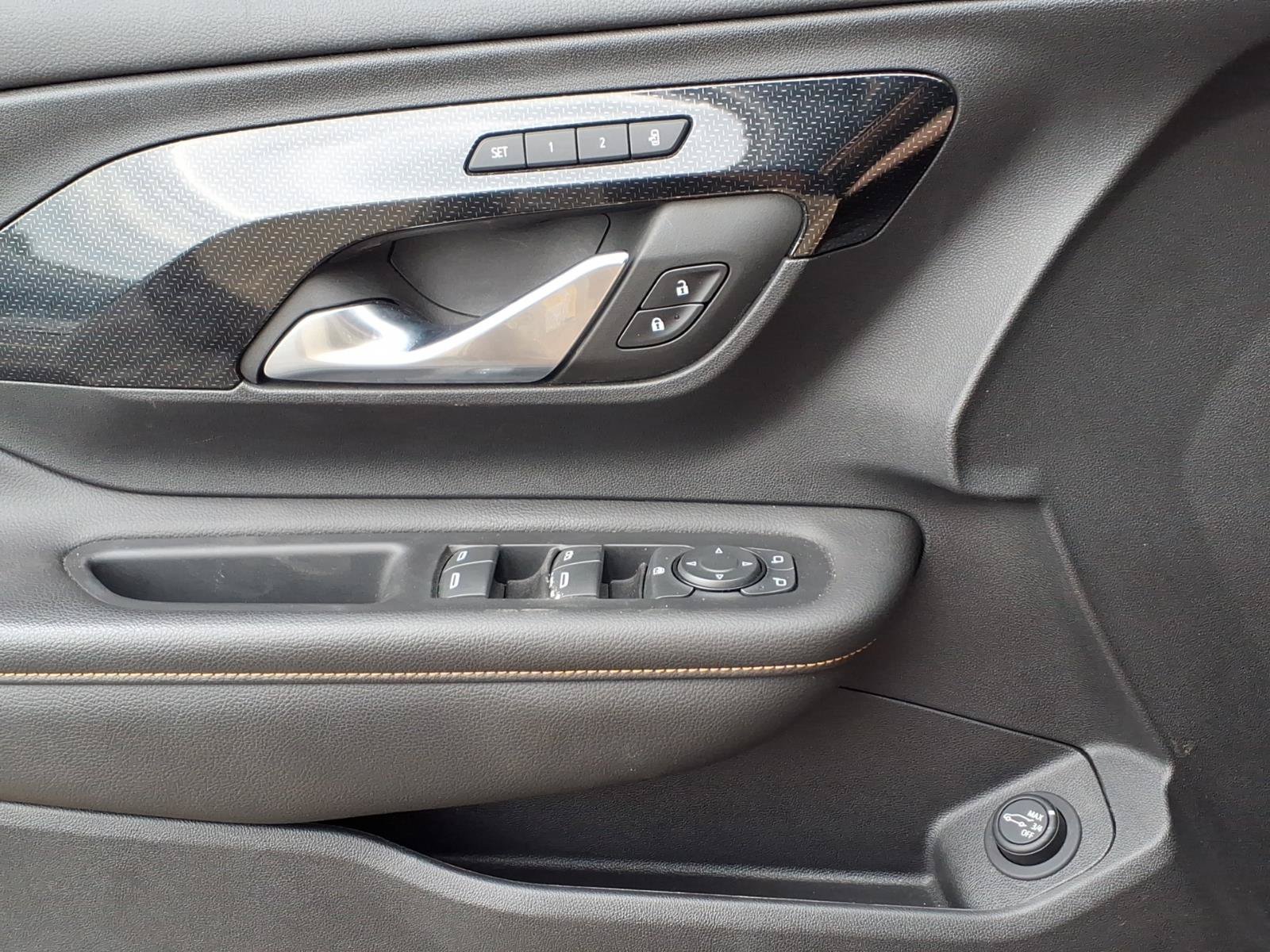 Used 2022 GMC Terrain AT4 w/ LPO, Floor Liner Package AWD/4WD image 23