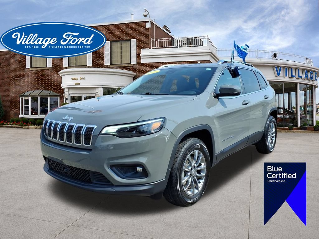 Used 2021 Jeep Cherokee Latitude Lux w/ Comfort/Convenience Group AWD/4WD image 1