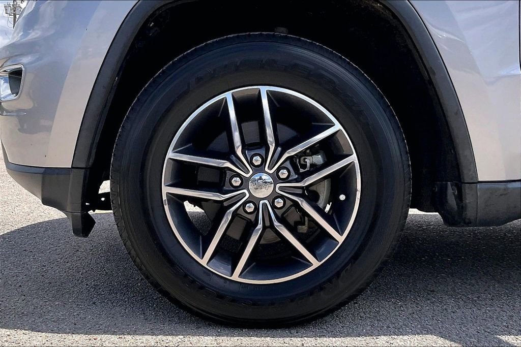 Used 2018 Jeep Grand Cherokee Limited RWD image 35