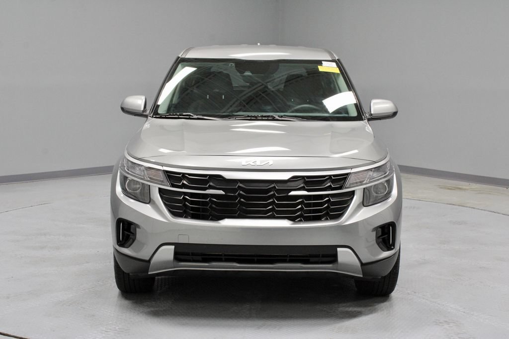 Used 2024 Kia Seltos LX AWD/4WD image 6
