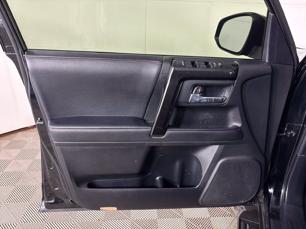 Used 2021 Toyota 4Runner SR5 AWD/4WD image 15