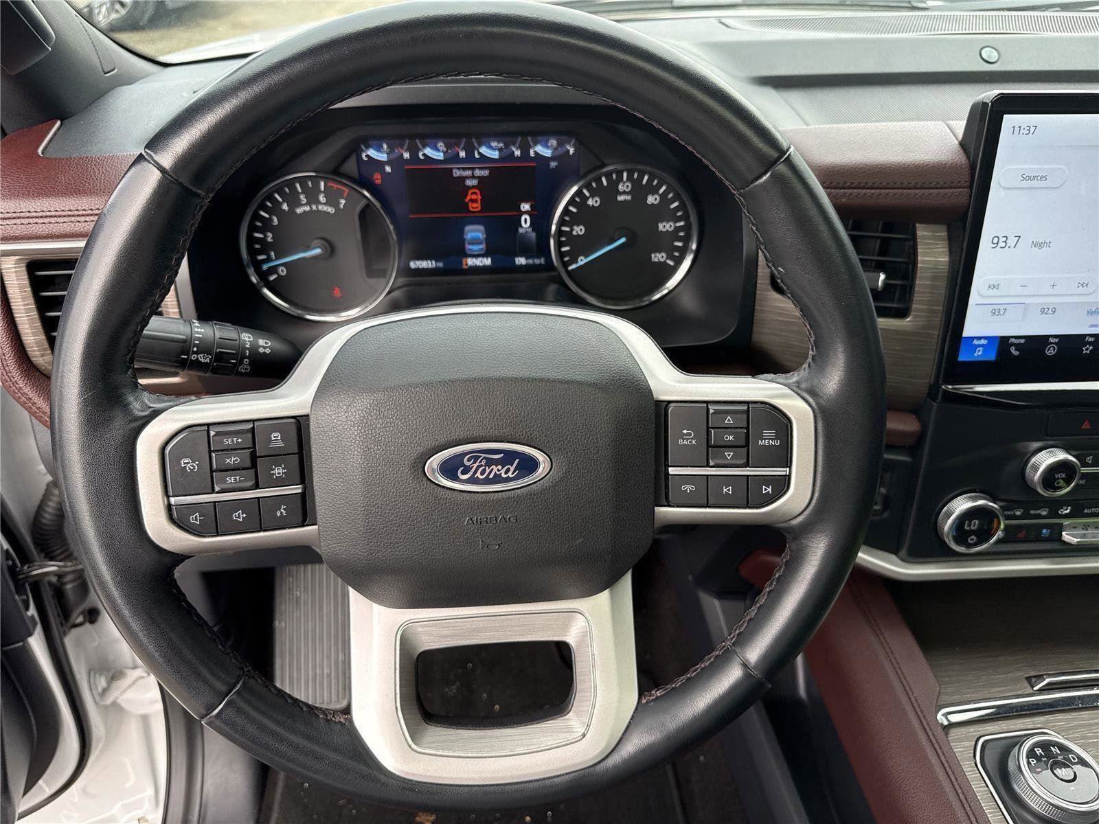 Certified 2022 Ford Expedition Limited image 12