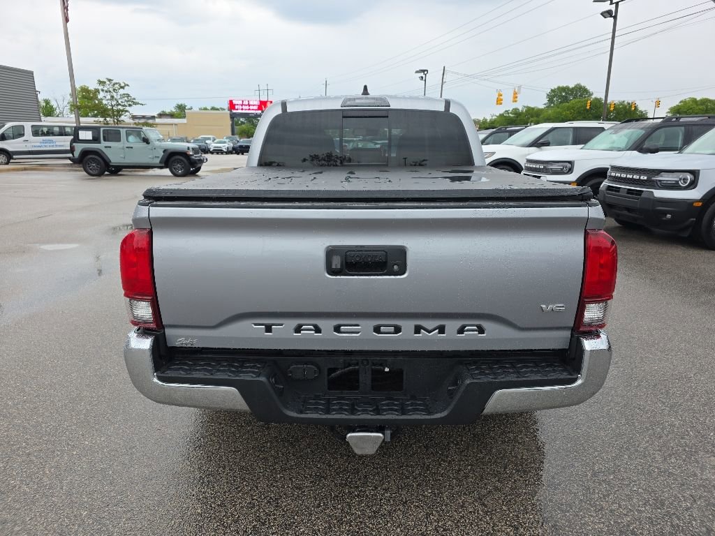 Used 2021 Toyota Tacoma SR5 RWD image 4