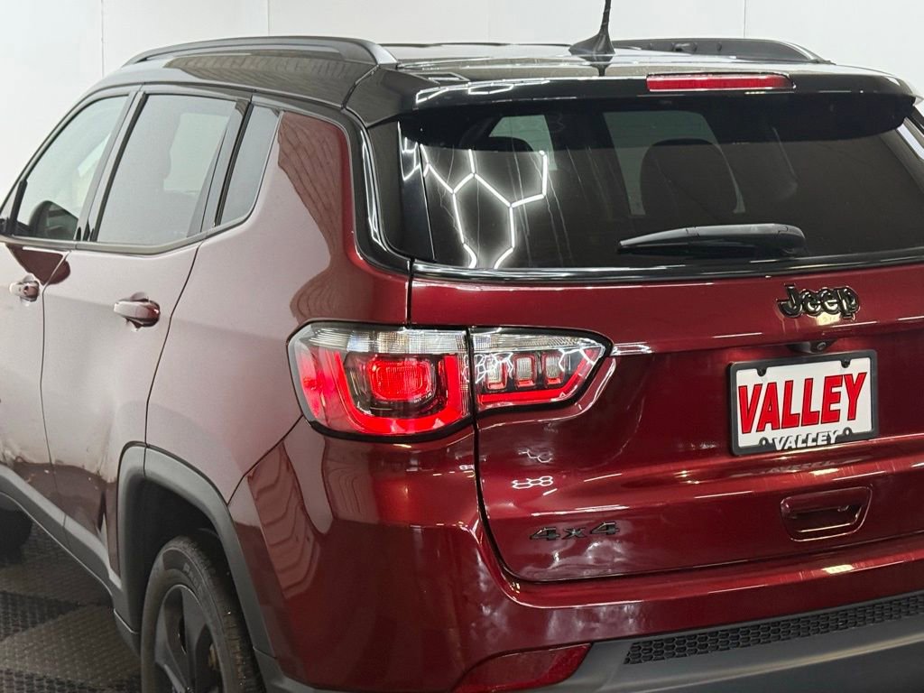 Used 2021 Jeep Compass Latitude image 12