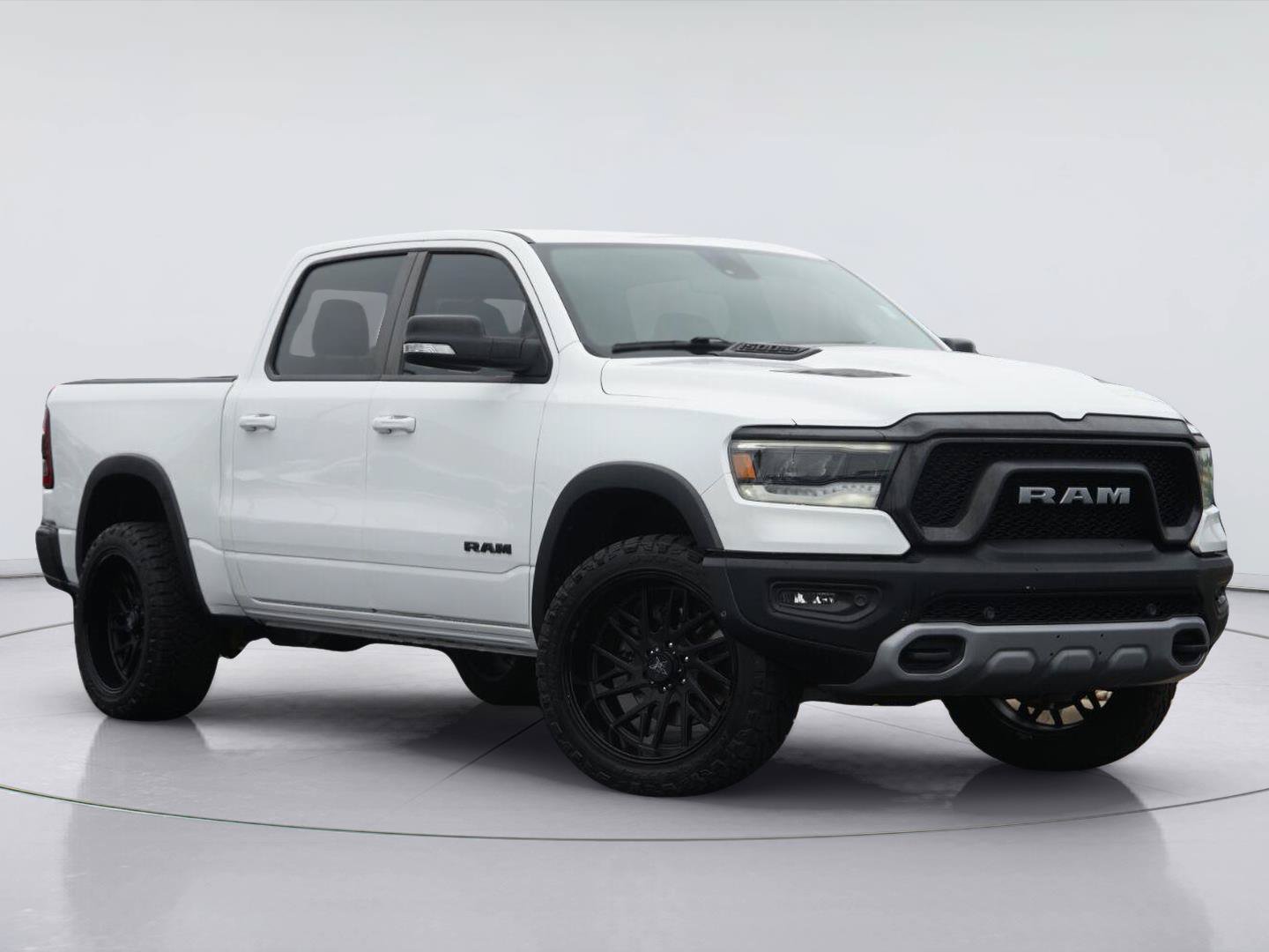 Used 2020 RAM 1500 Rebel w/ Rebel Level 2 Equipment Group AWD/4WD image 2