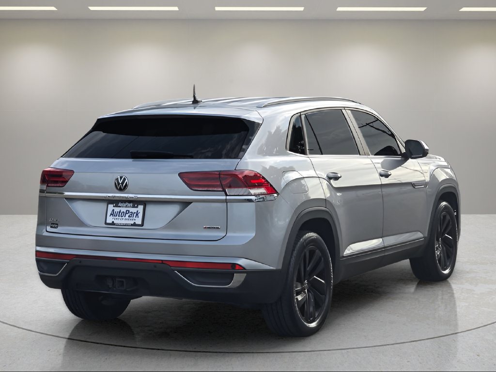 Used 2022 Volkswagen Atlas Cross Sport SE w/ Black Wheel Package AWD/4WD image 8