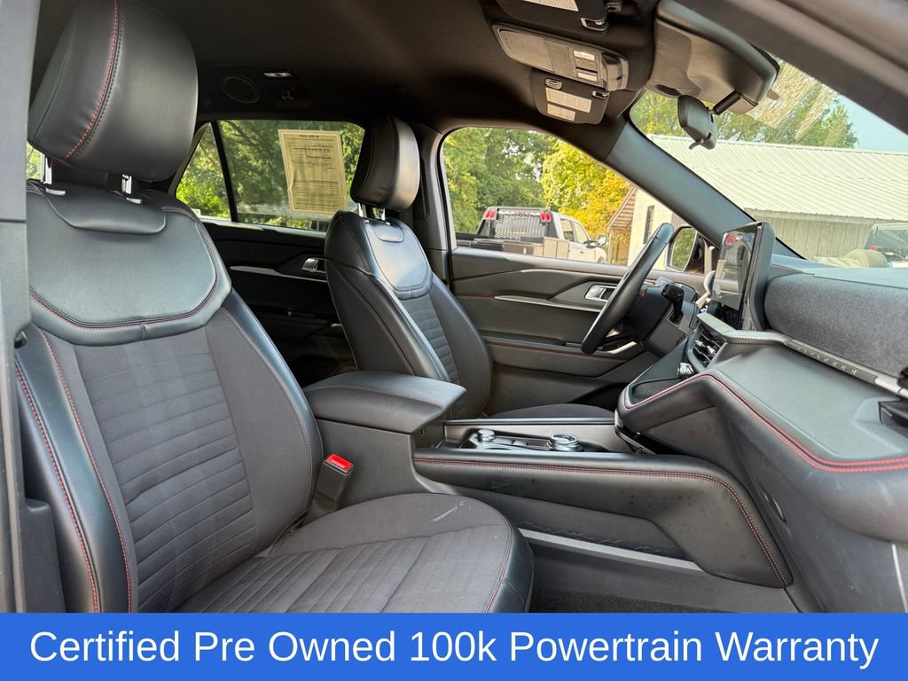 Certified 2025 Ford Explorer ST-Line w/ ST-Line Street Pack AWD/4WD image 17