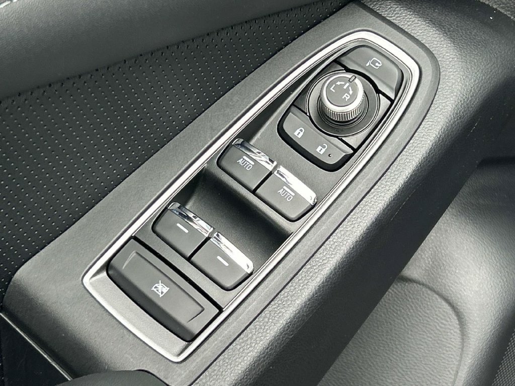 Used 2024 Subaru Ascent Touring AWD/4WD image 33
