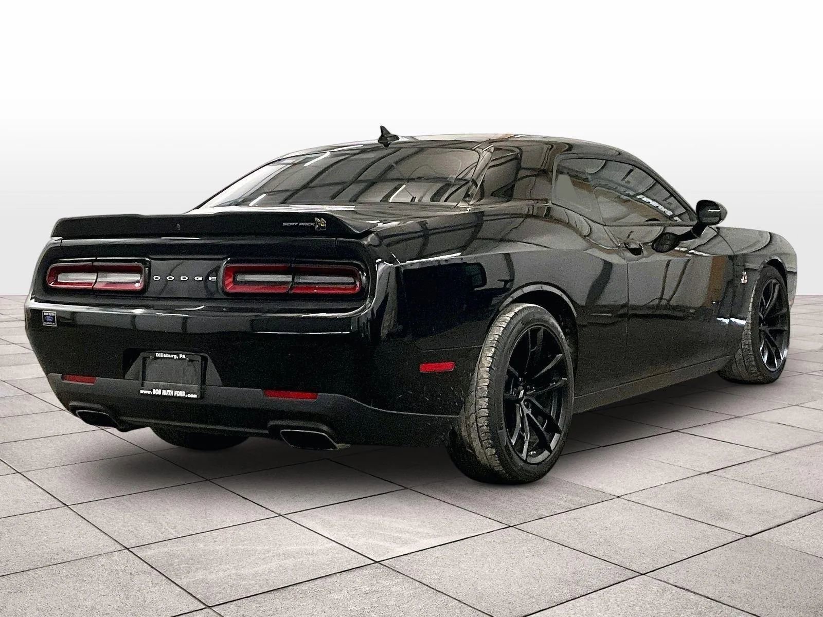 Used 2022 Dodge Challenger R/T Scat Pack w/ Dynamics Package RWD image 11
