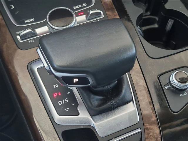 Used 2018 Audi Q7 3.0T Premium Plus AWD/4WD image 12