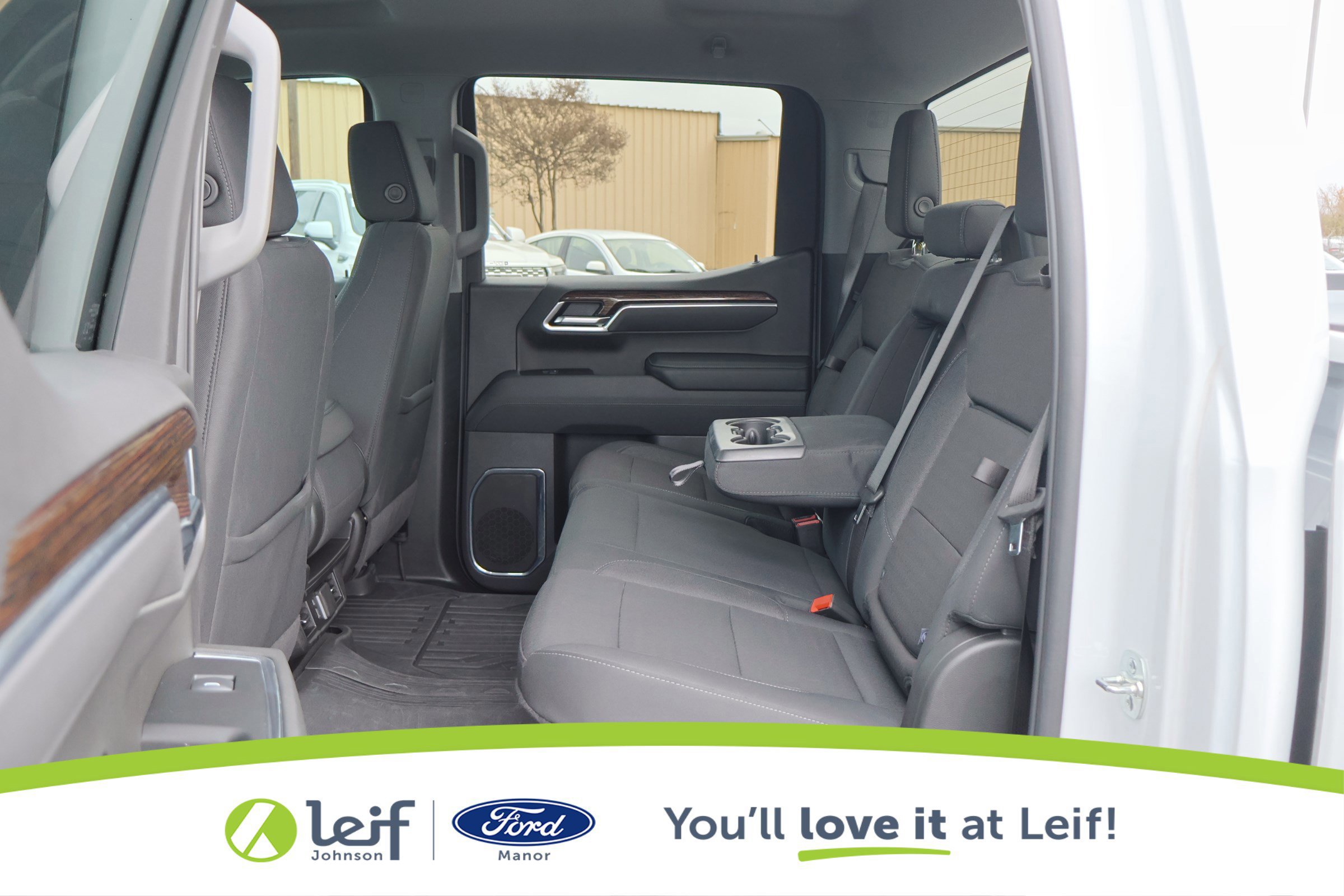 Used 2025 GMC Sierra 1500 Elevation image 28