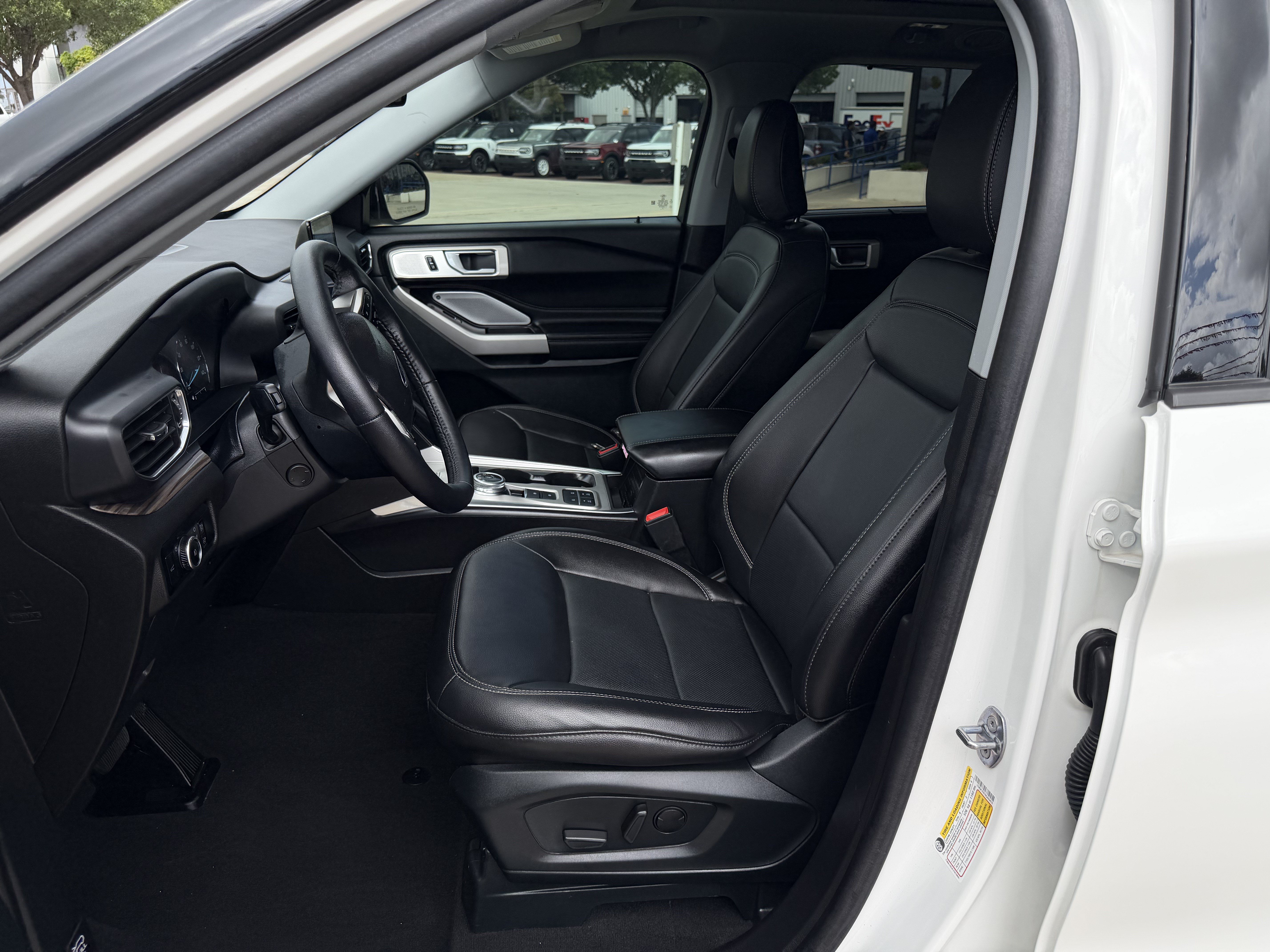 Certified 2024 Ford Explorer Limited w/ Limited Technology Package RWD image 16