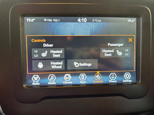 Used 2019 Jeep Renegade Latitude w/ Cold Weather Group image 12