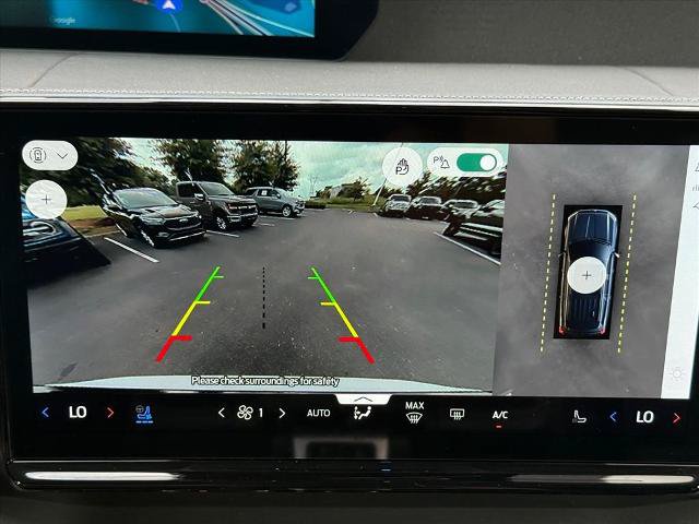 Certified 2025 Ford Expedition Platinum AWD/4WD image 19
