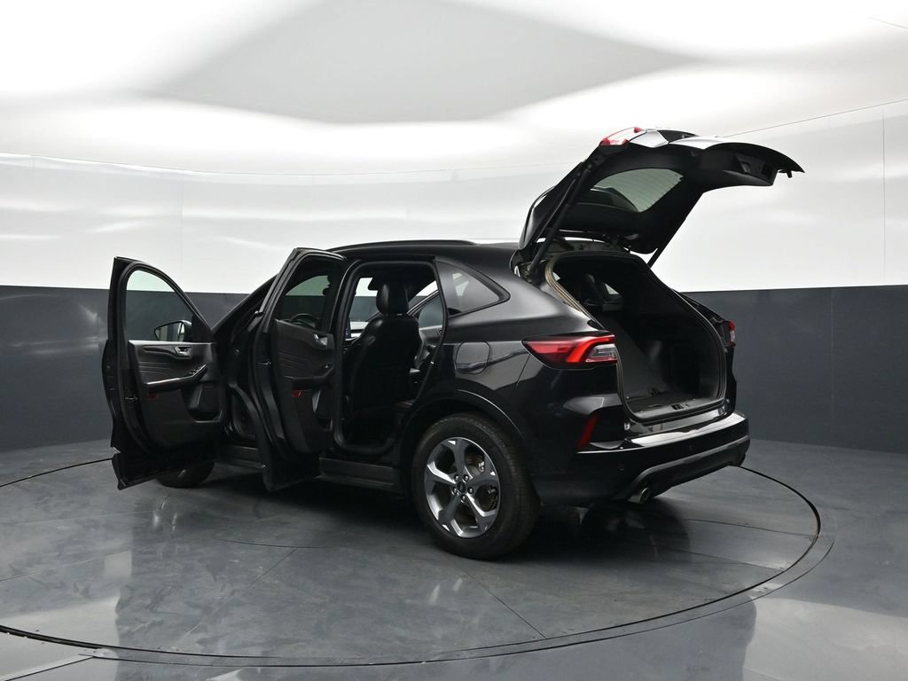 Certified 2023 Ford Escape ST-Line w/ Tech Pack #1 FWD image 28