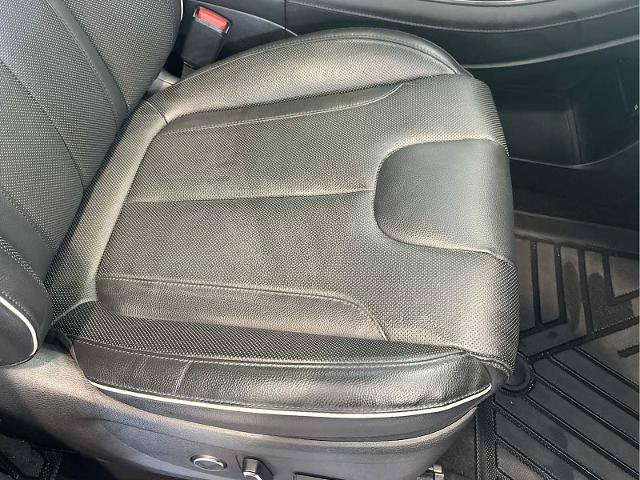 Used 2025 Hyundai Palisade Limited AWD/4WD image 28