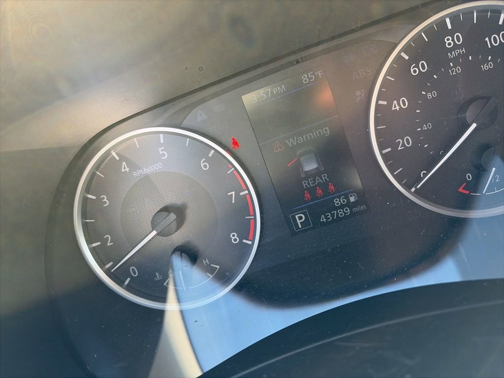 Used 2021 Nissan Sentra S image 4