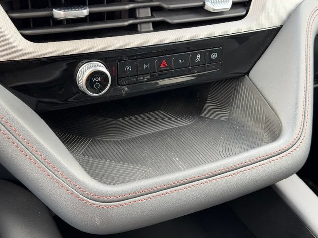 Certified 2025 Ford Explorer Active AWD/4WD image 19