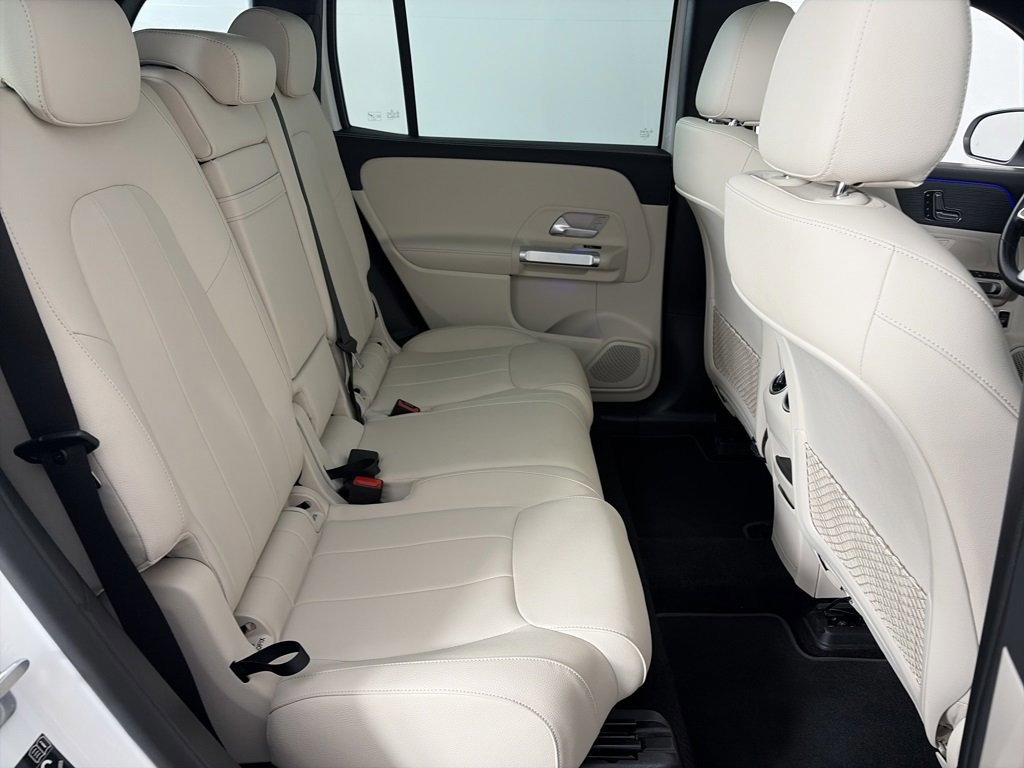 Used 2023 Mercedes-Benz EQB 300 4MATIC image 29