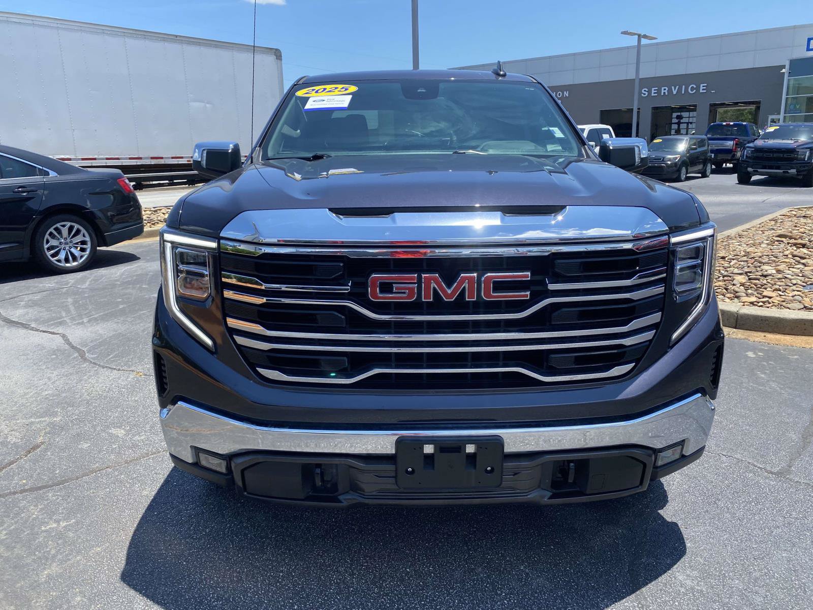 Used 2025 GMC Sierra 1500 SLT AWD/4WD video 2