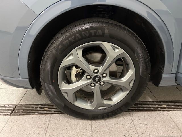 Certified 2023 Ford Escape ST-Line AWD/4WD image 10