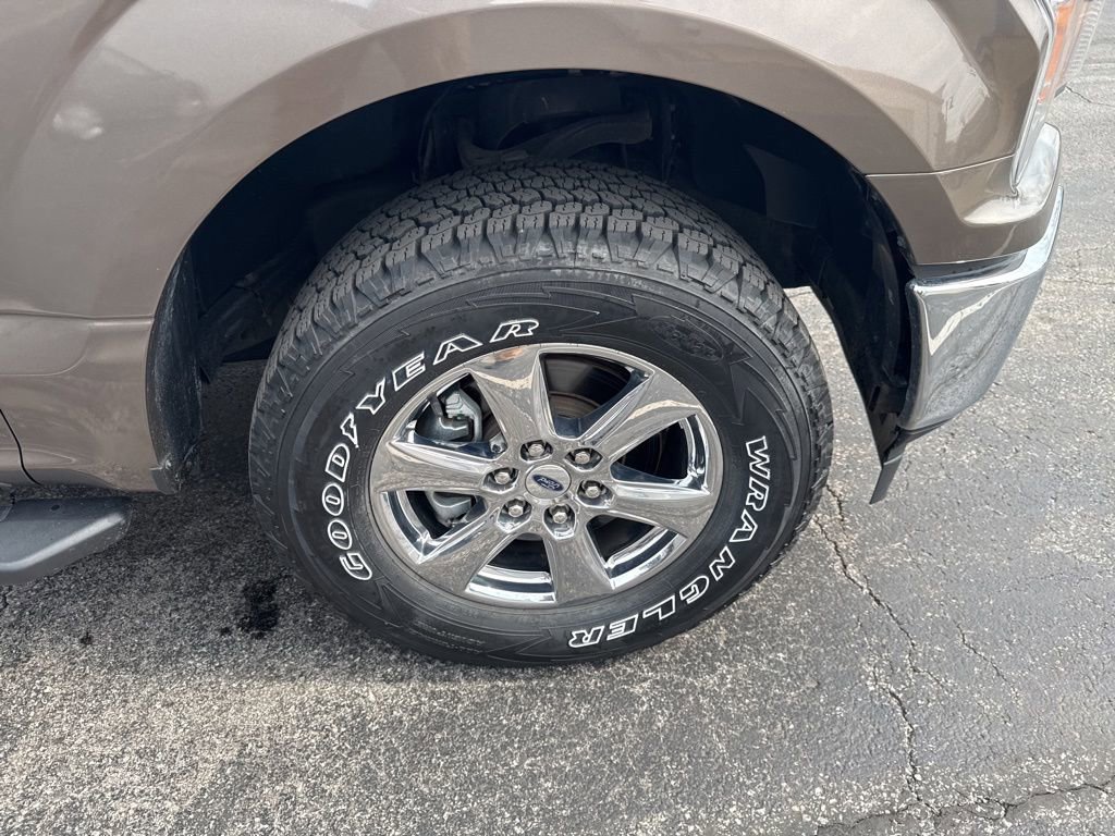 Certified 2019 Ford F150 XLT w/ Equipment Group 302A Luxury image 40