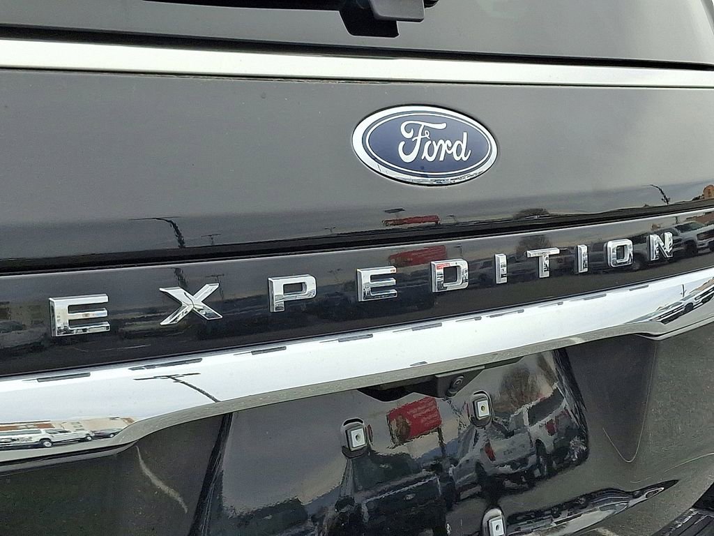 Certified 2024 Ford Expedition Limited image 36