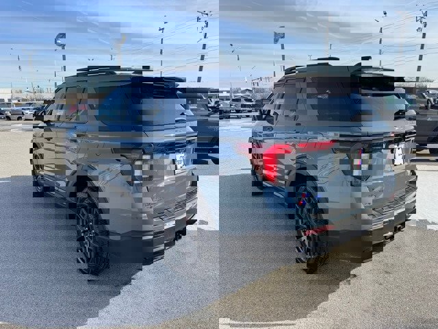 Certified 2025 Ford Explorer ST-Line w/ Premium Package image 3