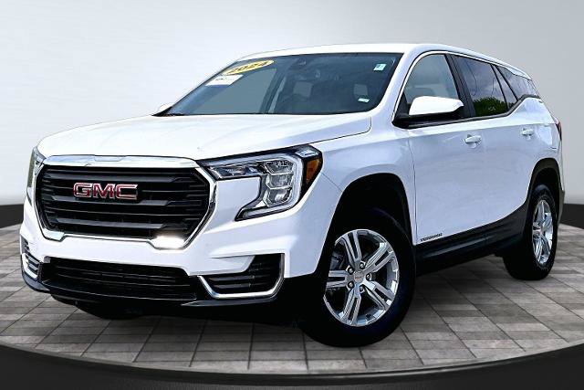 Used 2024 GMC Terrain SLE AWD/4WD image 12