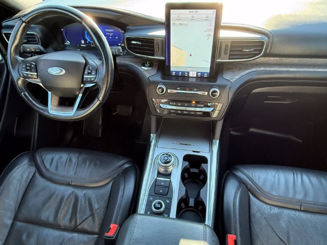 Certified 2020 Ford Explorer Platinum w/ Premium Technology Package AWD/4WD image 36