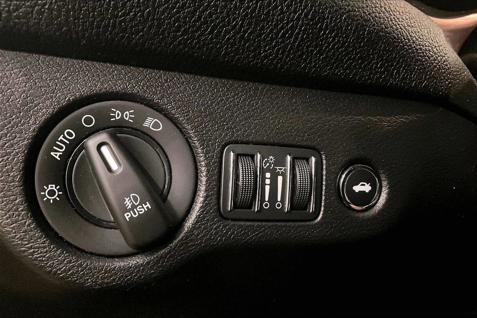 Used 2022 Dodge Challenger R/T Scat Pack w/ Dynamics Package image 30