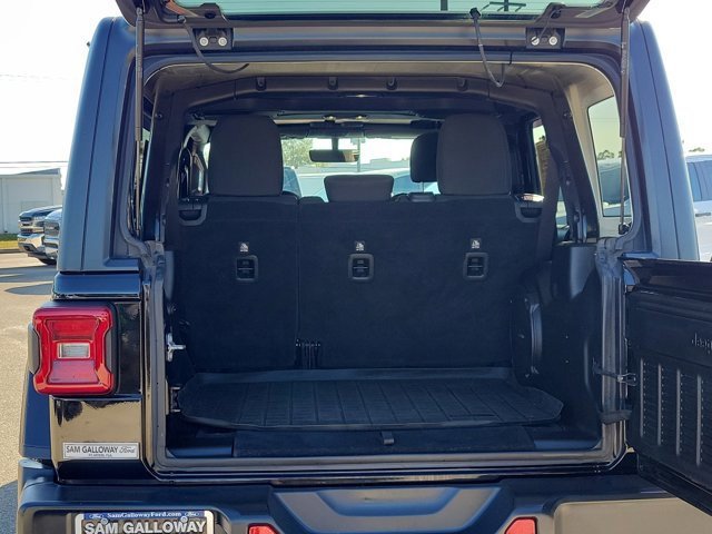 Used 2019 Jeep Wrangler Unlimited Sahara image 10