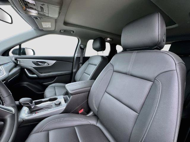 Used 2023 Chevrolet Blazer LT w/ Midnight/Sport Edition AWD/4WD image 17
