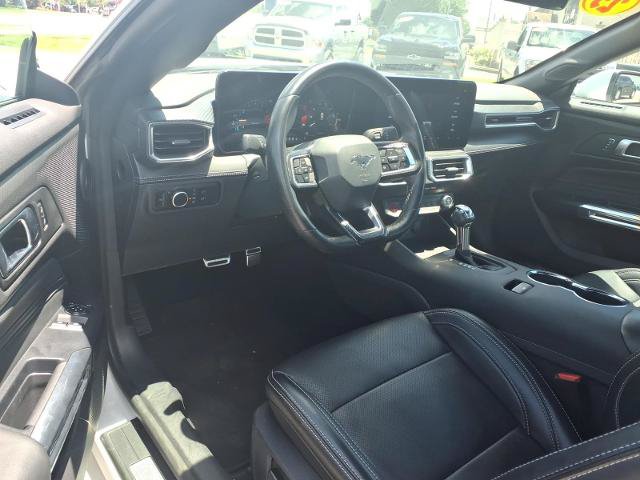 Certified 2025 Ford Mustang Premium RWD image 6